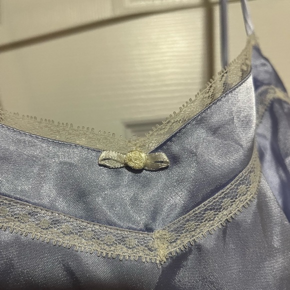 Purple Slip & Matching Robe - Picture 4 of 7